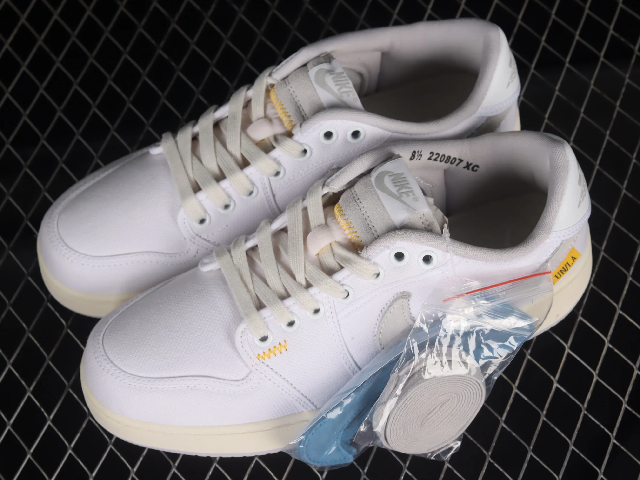 All categories Air Jordan Jordan series basketball shoes Air Jordan 1 Low Uion LA x Air Jordan Ko Low AJ1 Joe 1 joint white canvas low-top retro basketball shoes DO8912-101
